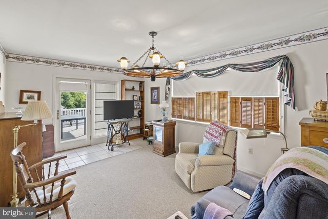 327 BEAVER ST, East Berlin, PA 17316