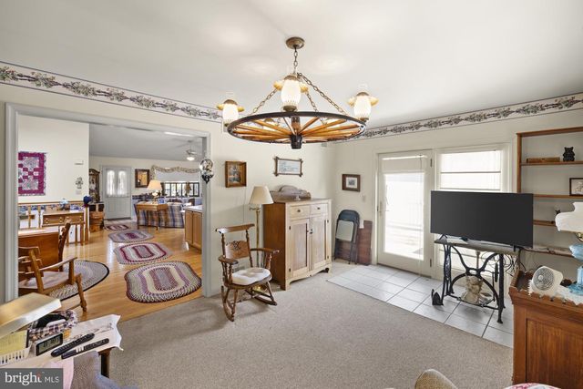 327 BEAVER ST, East Berlin, PA 17316
