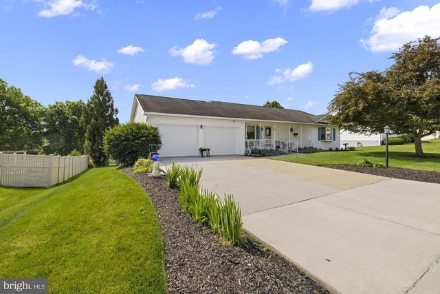 327 BEAVER ST, East Berlin, PA 17316