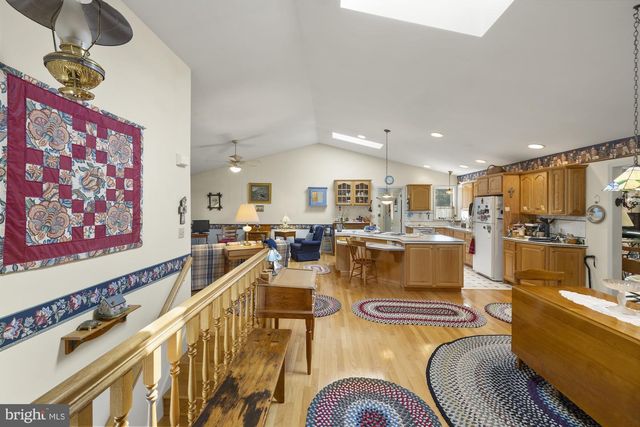 327 BEAVER ST, East Berlin, PA 17316