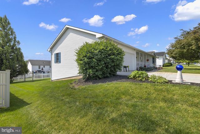 327 BEAVER ST, East Berlin, PA 17316