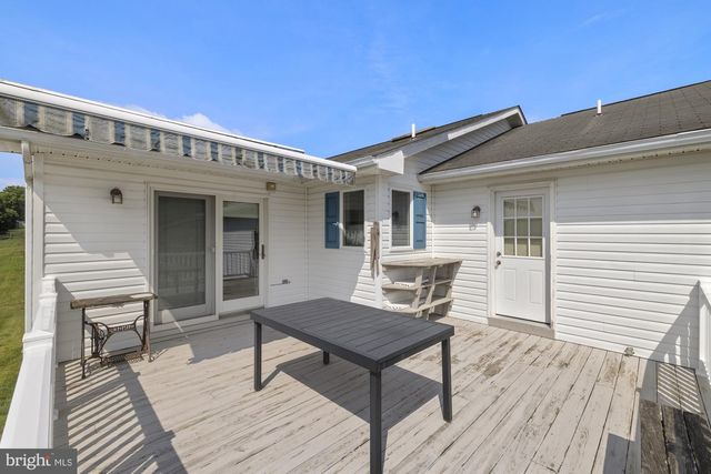 327 BEAVER ST, East Berlin, PA 17316
