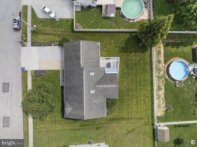327 BEAVER ST, East Berlin, PA 17316