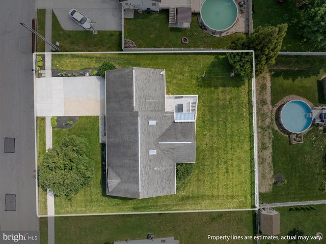 327 BEAVER ST, East Berlin, PA 17316