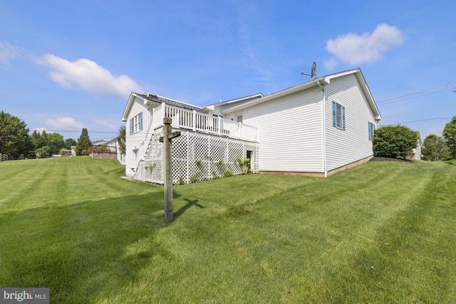 327 BEAVER ST, East Berlin, PA 17316