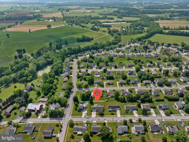 327 BEAVER ST, East Berlin, PA 17316
