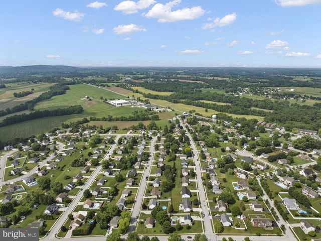 327 BEAVER ST, East Berlin, PA 17316
