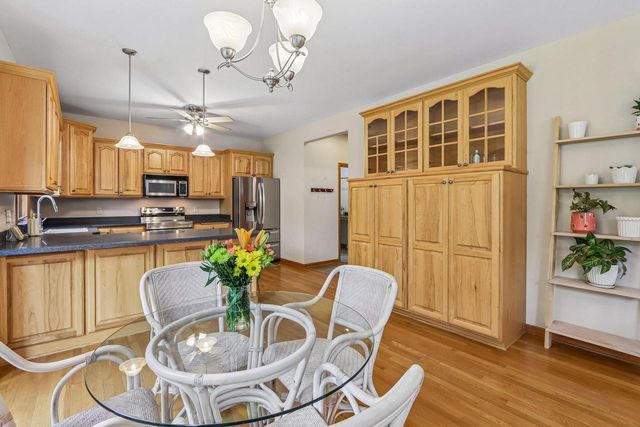 133 Phillips LANE, Lake Mills, WI 53551