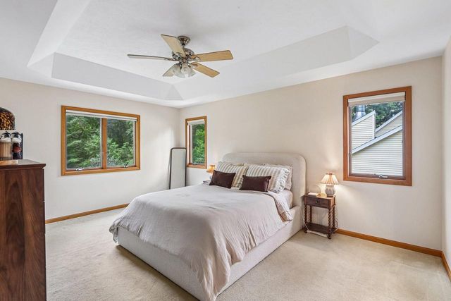 133 Phillips LANE, Lake Mills, WI 53551