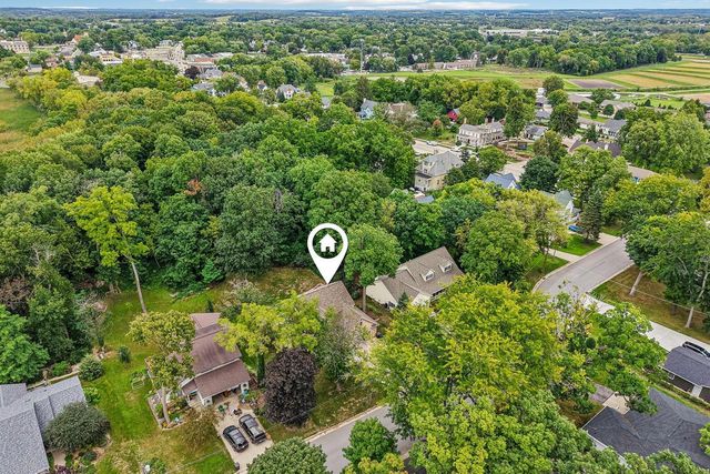 133 Phillips LANE, Lake Mills, WI 53551