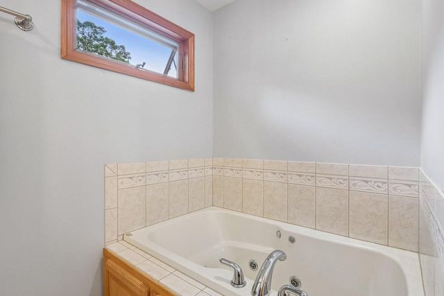 133 Phillips LANE, Lake Mills, WI 53551