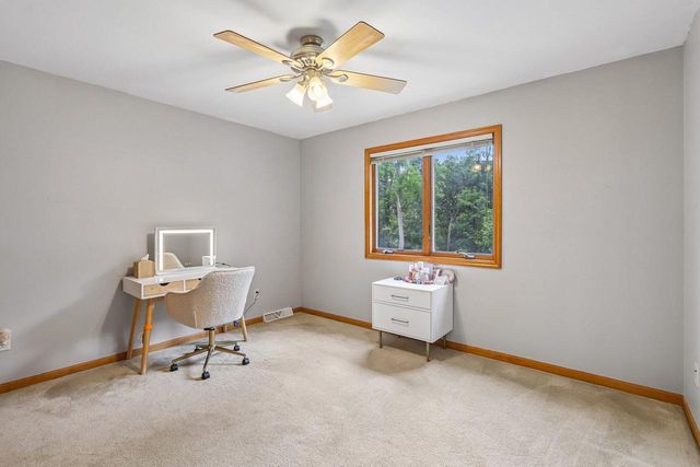 133 Phillips LANE, Lake Mills, WI 53551