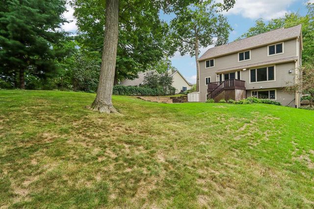 133 Phillips LANE, Lake Mills, WI 53551