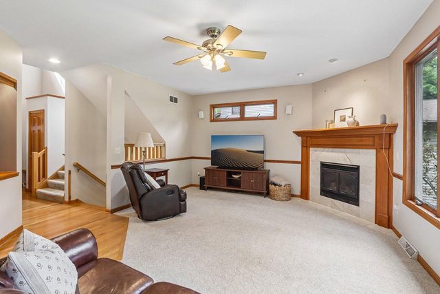 133 Phillips LANE, Lake Mills, WI 53551