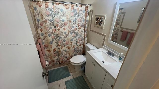 1551 N 12th Ct 4B, Hollywood, FL 33019