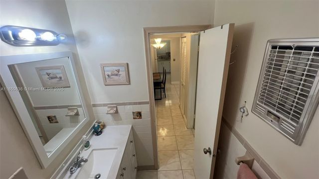 1551 N 12th Ct 4B, Hollywood, FL 33019