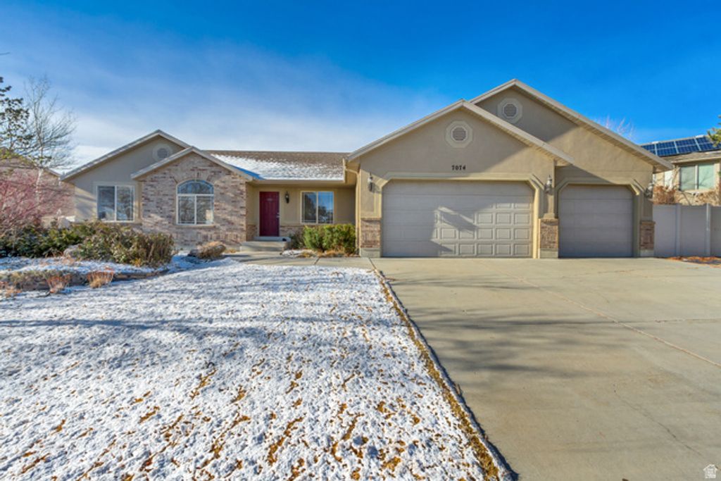 Image 2 of property listing at 7074 S RIALTO WAY, West Jordan, UT 84081