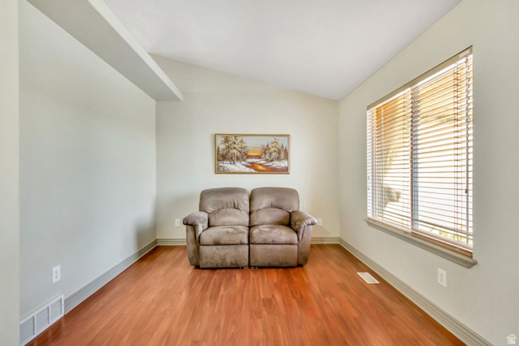 Image 11 of property listing at 7074 S RIALTO WAY, West Jordan, UT 84081