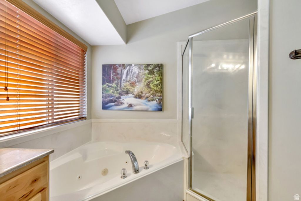 Image 15 of property listing at 7074 S RIALTO WAY, West Jordan, UT 84081