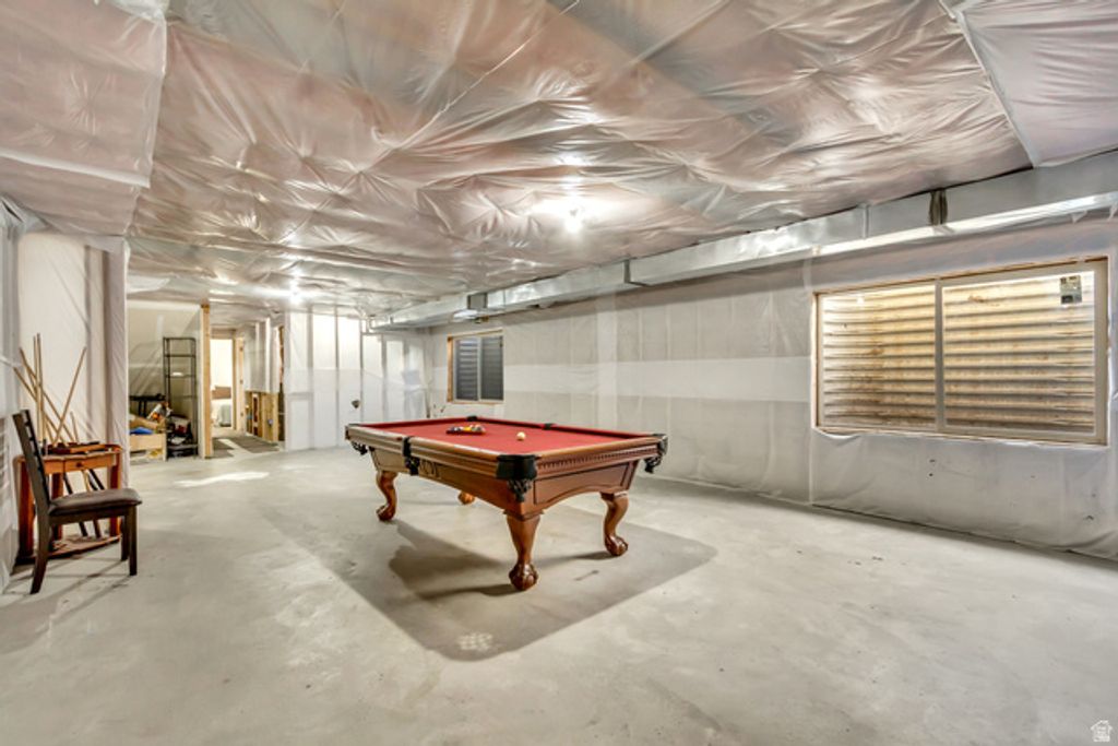 Image 32 of property listing at 7074 S RIALTO WAY, West Jordan, UT 84081