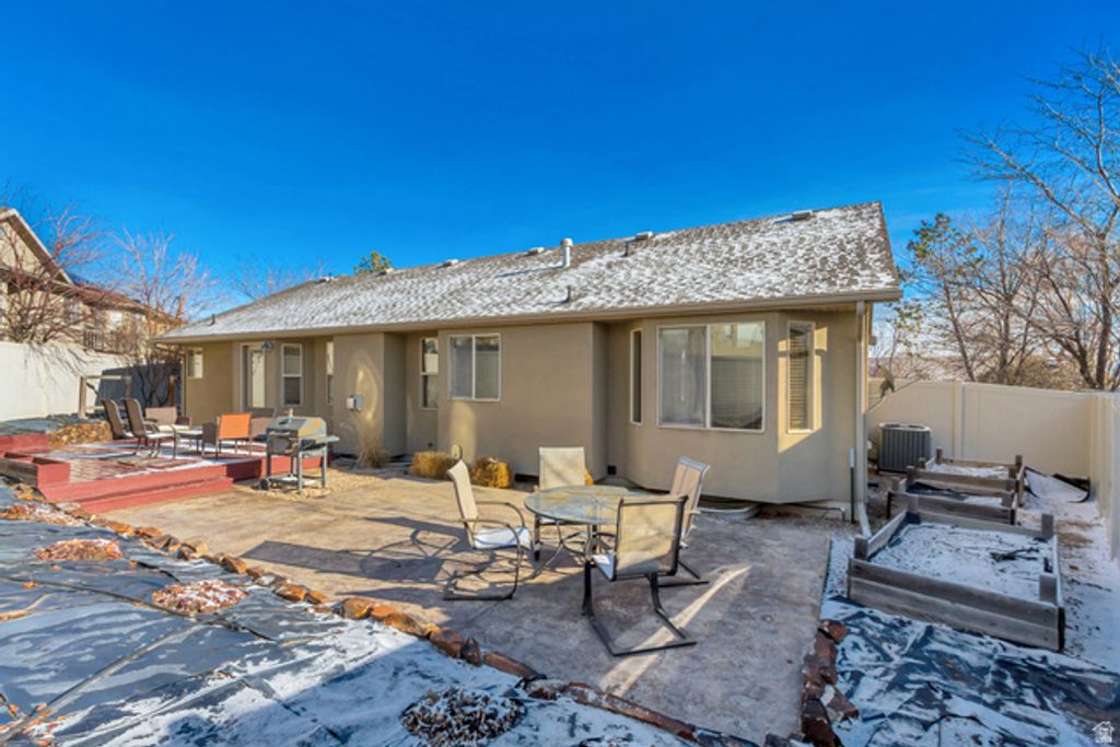 Image 34 of property listing at 7074 S RIALTO WAY, West Jordan, UT 84081