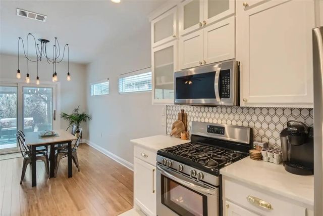 311 Blackson Ave A, Austin, TX 78752