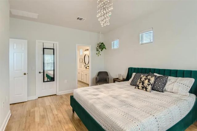 311 Blackson Ave A, Austin, TX 78752