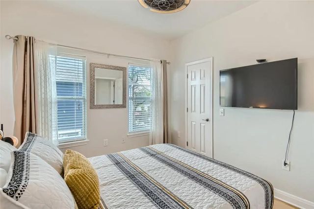311 Blackson Ave A, Austin, TX 78752