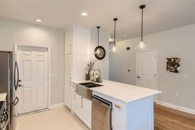 311 Blackson Ave A, Austin, TX 78752
