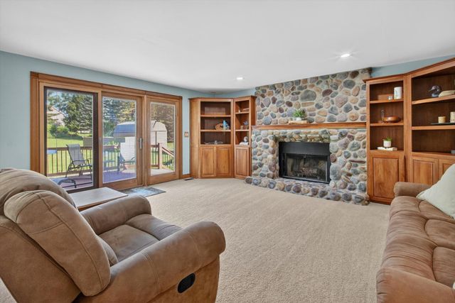 9236 Stoneyfield Court, Dexter, MI 48130