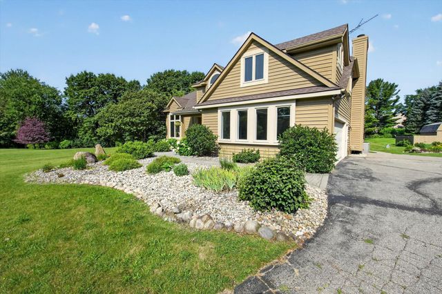 9236 Stoneyfield Court, Dexter, MI 48130