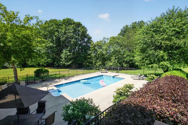 9236 Stoneyfield Court, Dexter, MI 48130