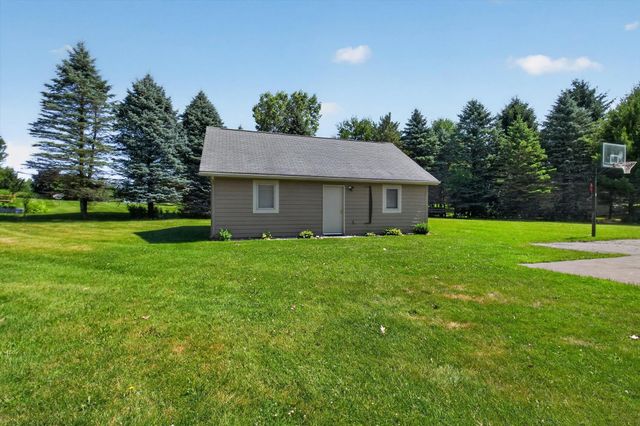 9236 Stoneyfield Court, Dexter, MI 48130