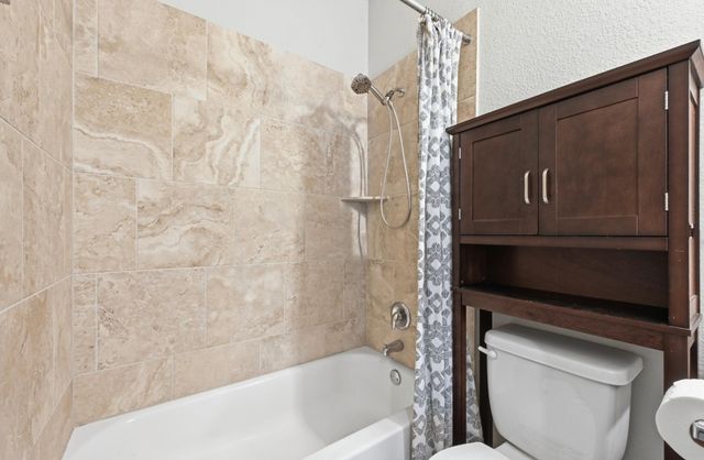 172 Noddy RD, Buda, TX 78610