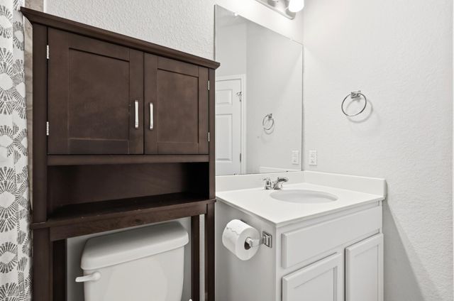 172 Noddy RD, Buda, TX 78610
