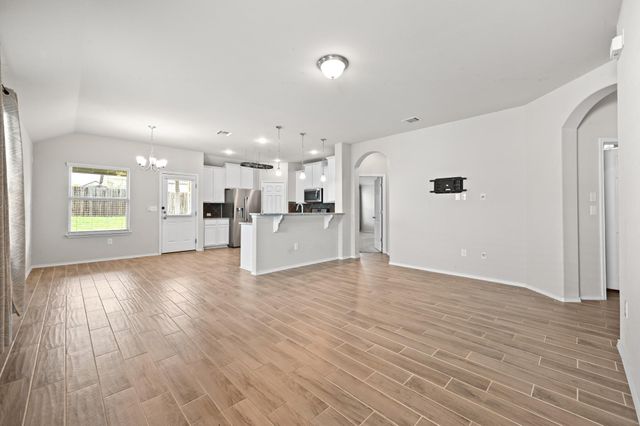 172 Noddy RD, Buda, TX 78610