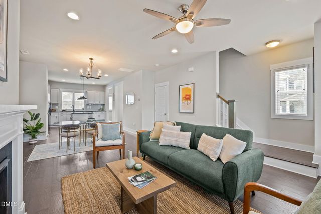 51 Quarter Gate Trace, Chapel Hill, NC 27516