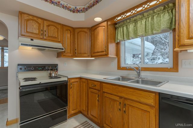 511 W Ice Lake Road, Iron River, MI 49935