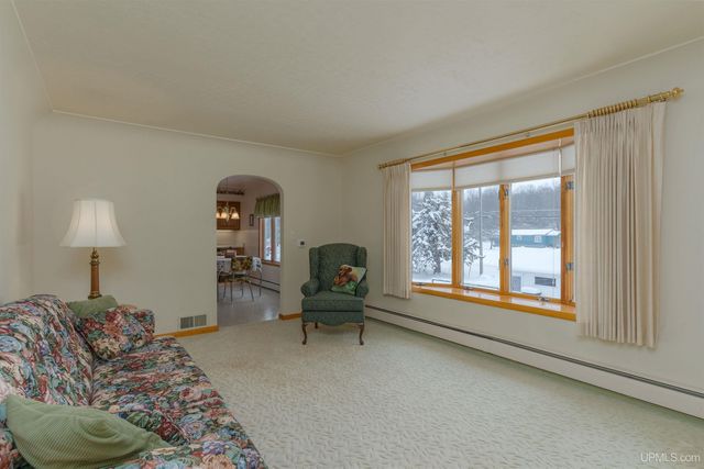 511 W Ice Lake Road, Iron River, MI 49935