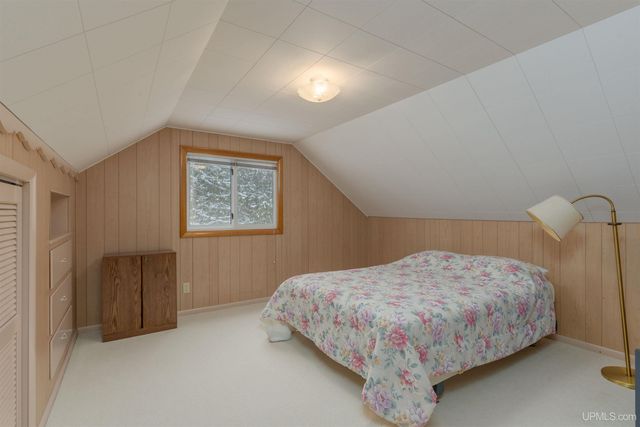 511 W Ice Lake Road, Iron River, MI 49935