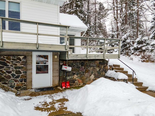 511 W Ice Lake Road, Iron River, MI 49935