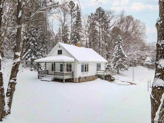 511 W Ice Lake Road, Iron River, MI 49935