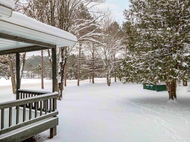 511 W Ice Lake Road, Iron River, MI 49935