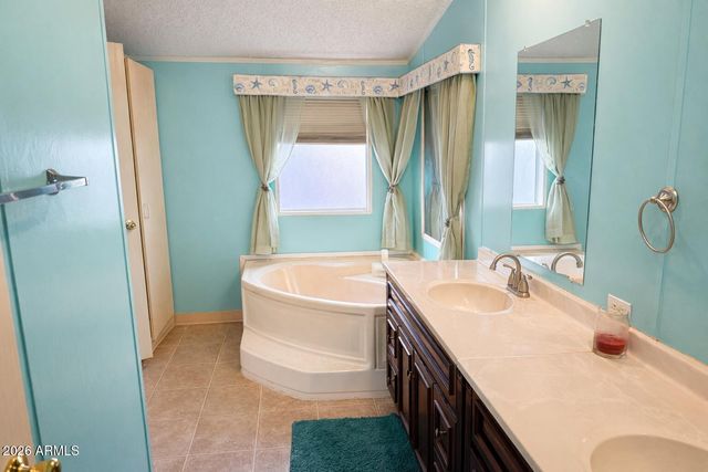 3700 S Tomahawk Road 99, Apache Junction, AZ 85119