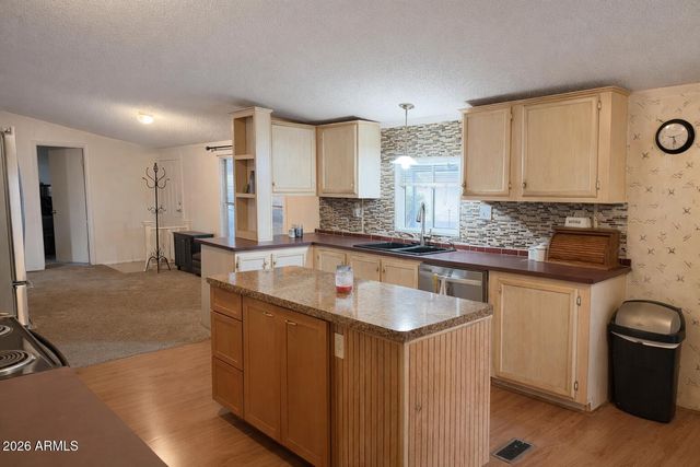 3700 S Tomahawk Road 99, Apache Junction, AZ 85119