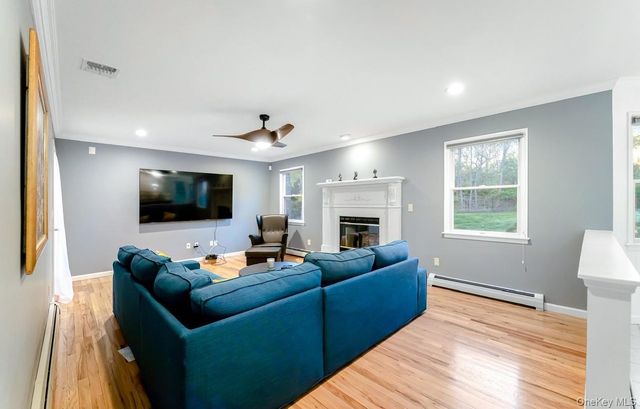 212 Fairway Drive, Wading River, NY 11792