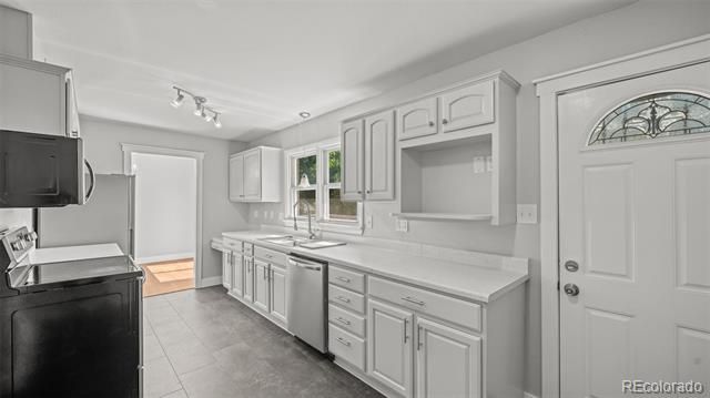 10 El Sereno Drive, Colorado Springs, CO 80906