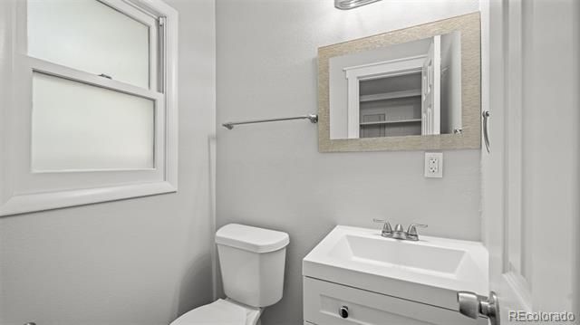 10 El Sereno Drive, Colorado Springs, CO 80906