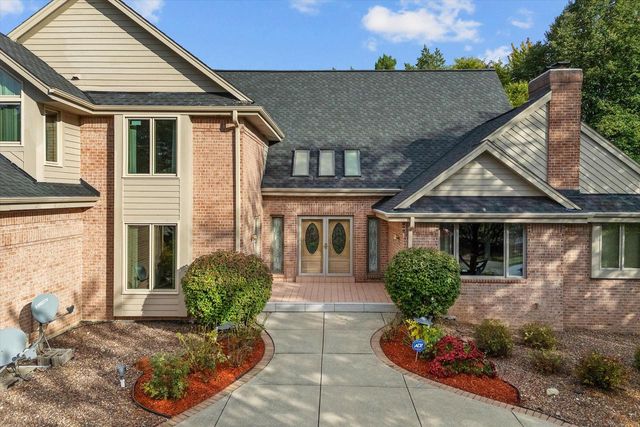 4580 Somerset LANE, Brookfield, WI 53045