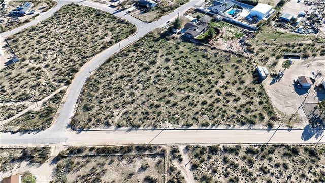 718 Clark Rd., Lucerne Valley, CA 92356